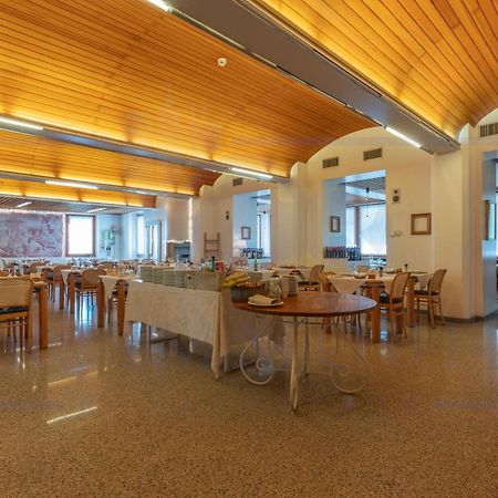 Albergo Sorriso Darfo Boario Terme ภายนอก รูปภาพ