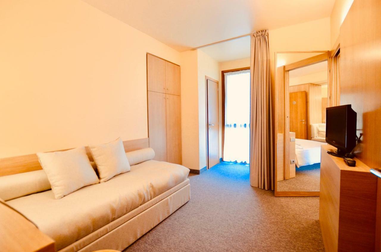 Albergo Sorriso Darfo Boario Terme ภายนอก รูปภาพ
